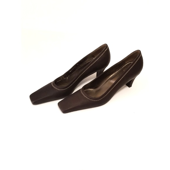 Stuart Weitzman Shoes - Stuart Weitzman Square Toe Heels